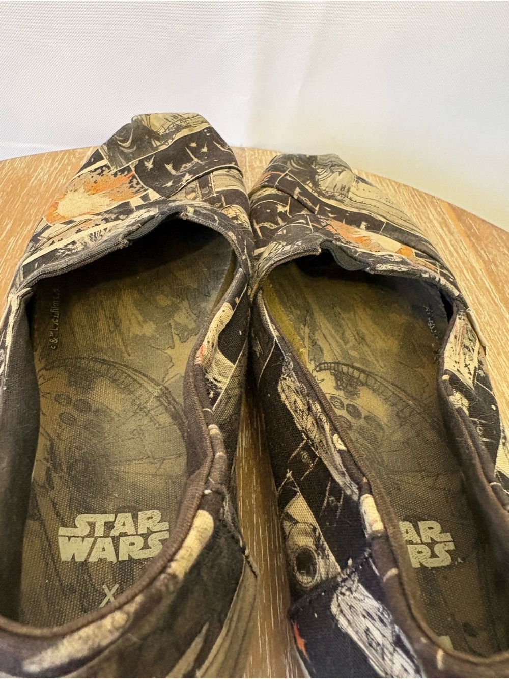 Star Wars Women’s Slip-On Canvas Shoes in Black, Beige & Orange Accent - Picture 5 of 7